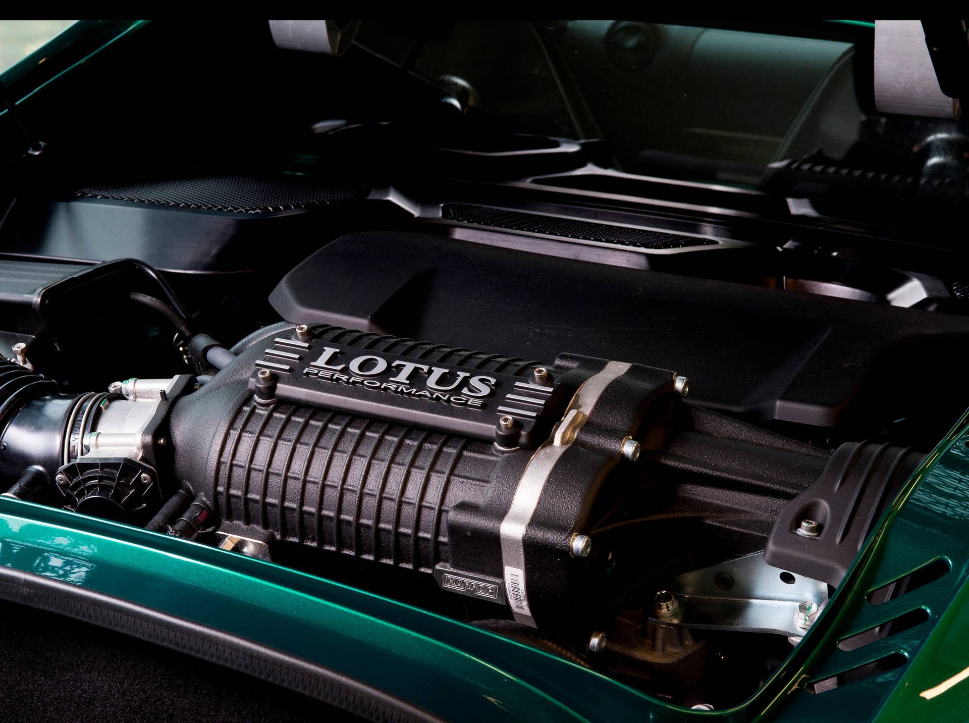 Lotus Exige Sport 350 green engine