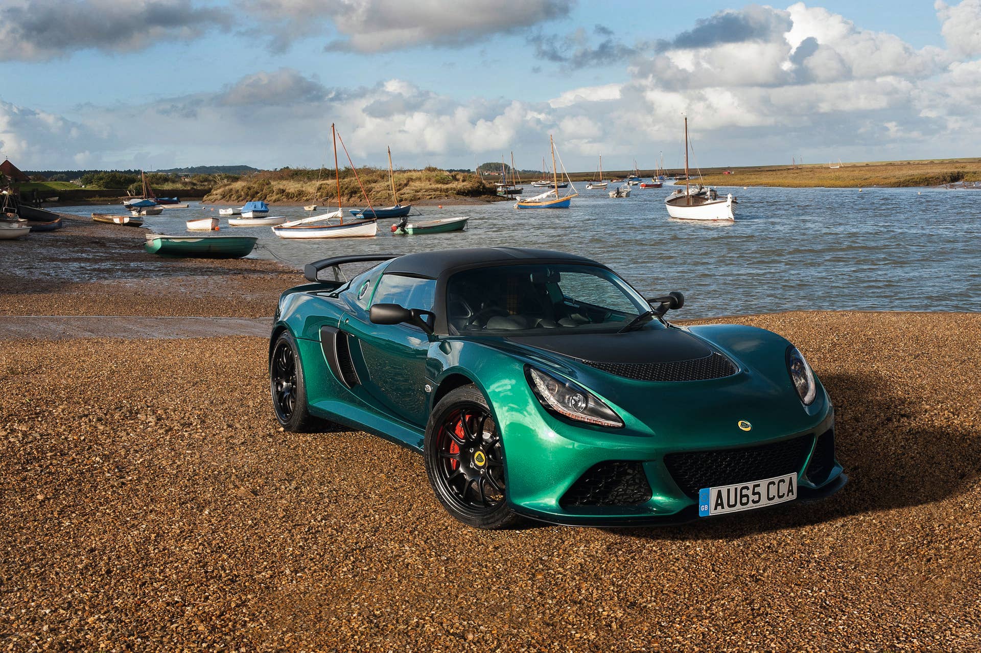Lotus Exige Sport 350 green front 3/4 static