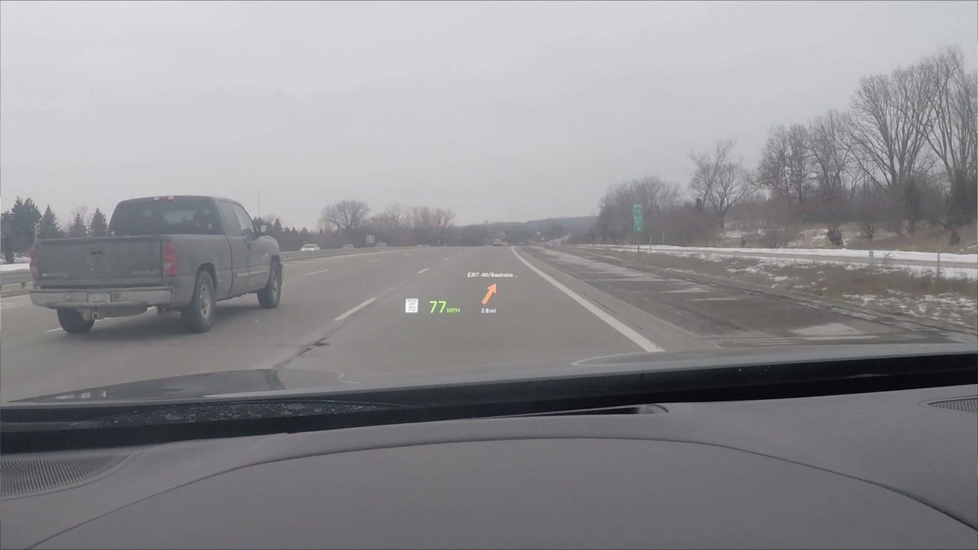 Autoblog Associate Editor Brandon Turkus takes the 2015 Hyundai Genesis for a spin to discuss the feature-filled HUD.