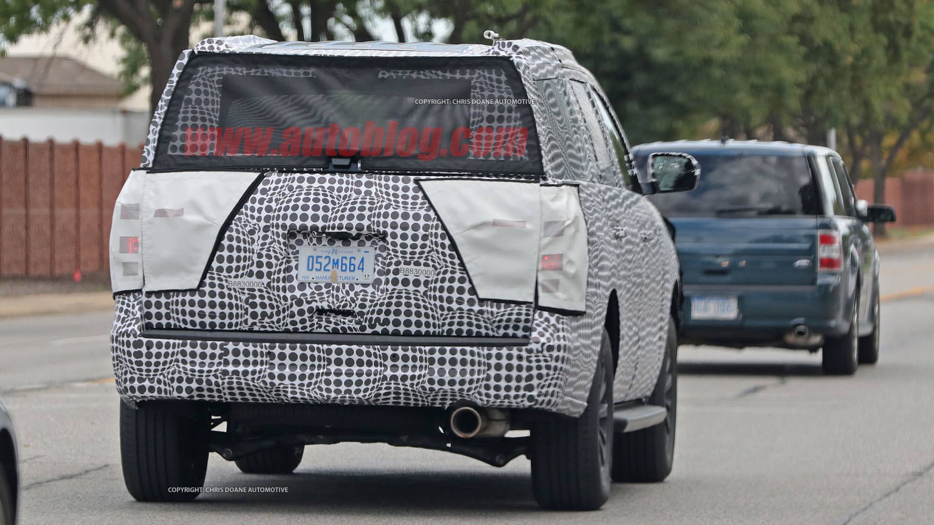 2018 ford expedition spy shots rear exterior