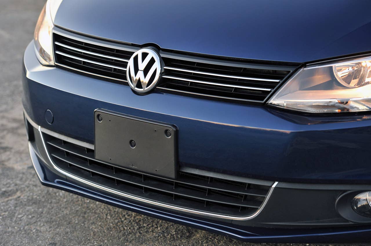 2011 Volkswagen Jetta TDI front bumper