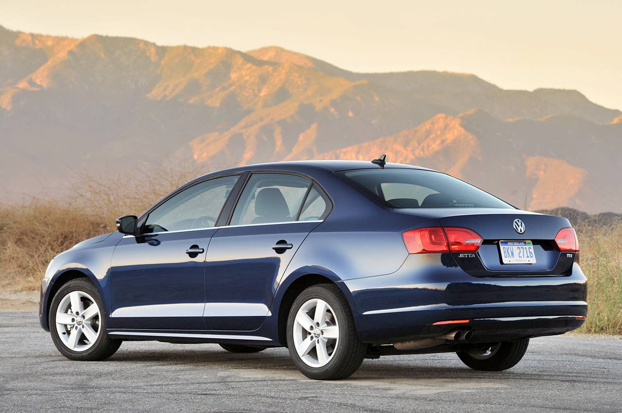 2011 Volkswagen Jetta TDI rear 3/4 view
