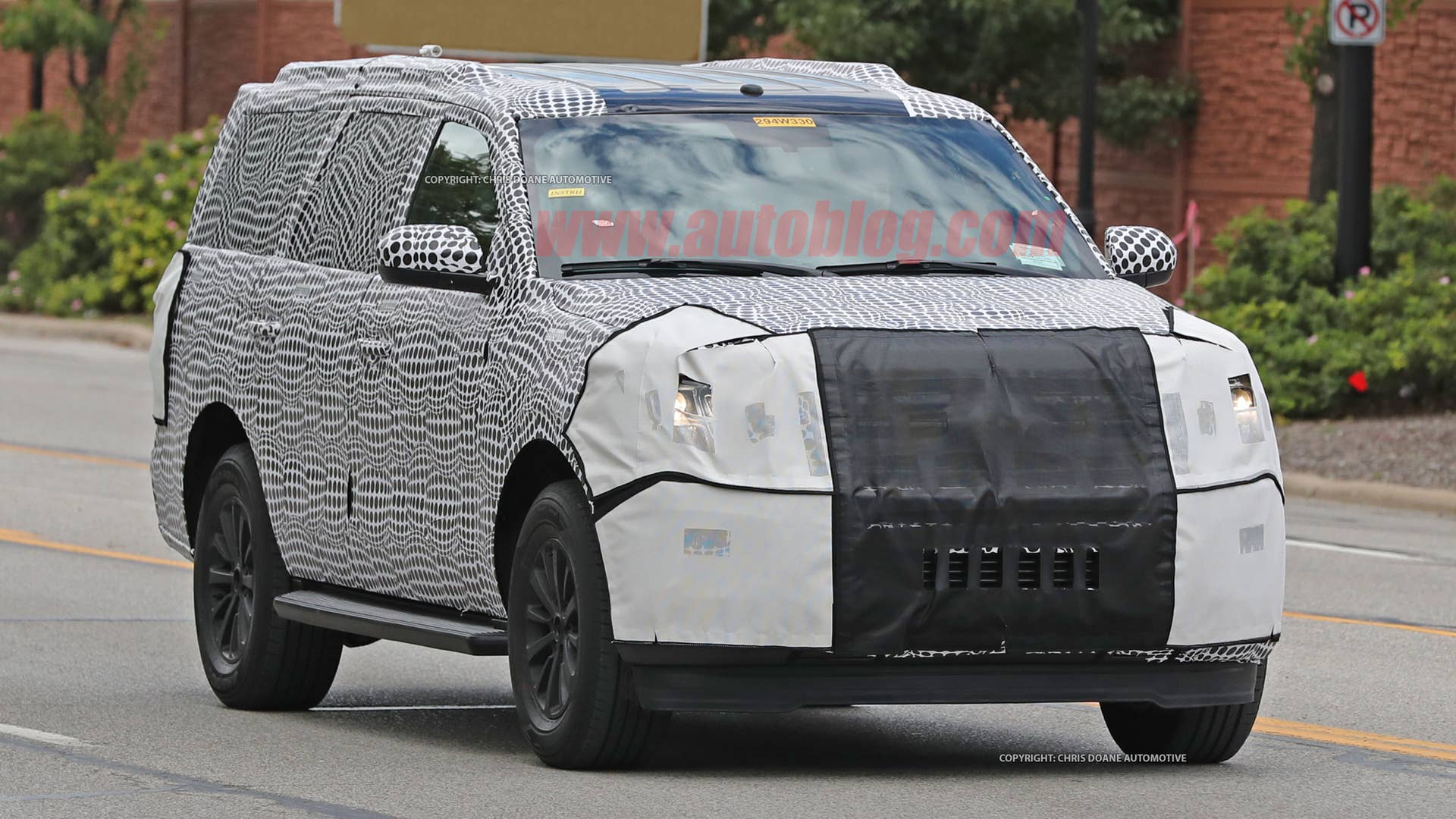 2018 ford expedition spy shots front exterior