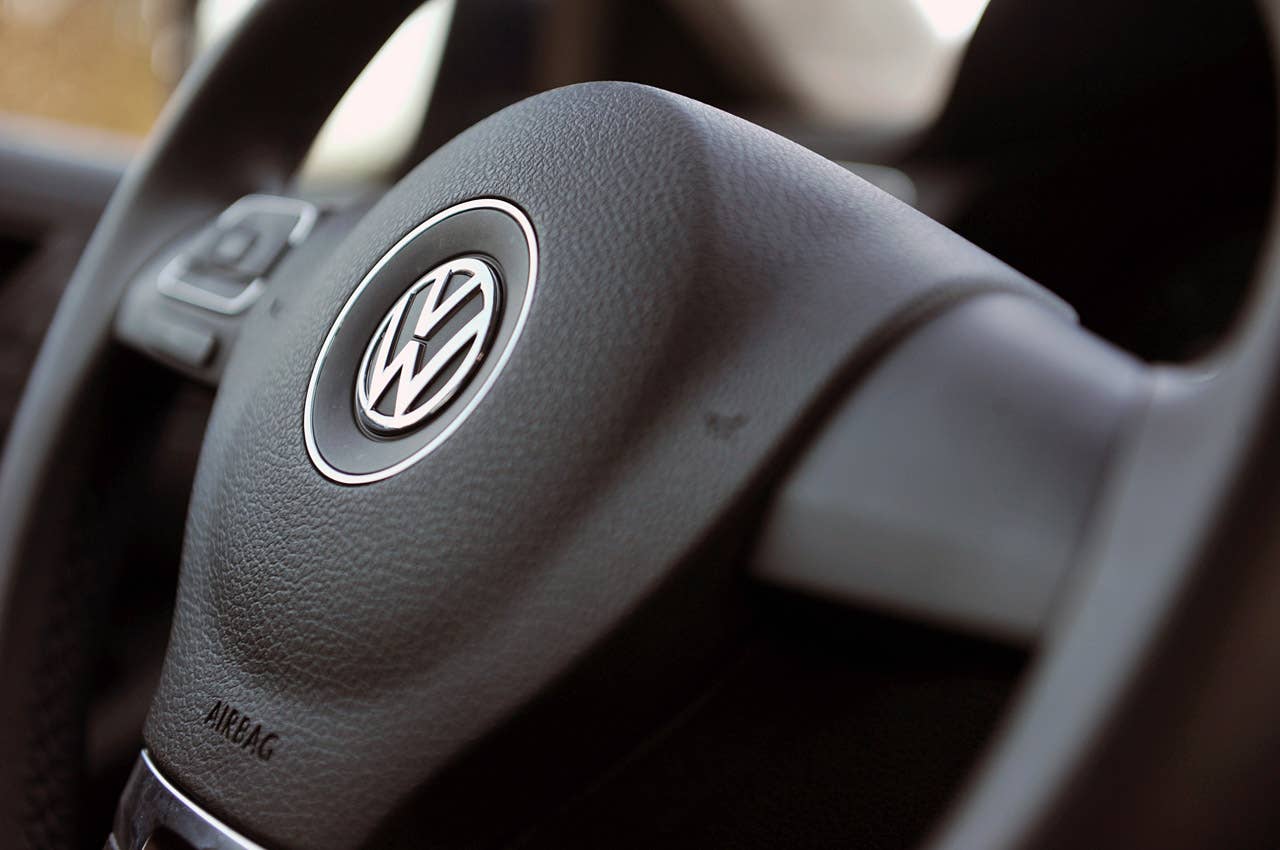 2011 Volkswagen Jetta TDI steering wheel