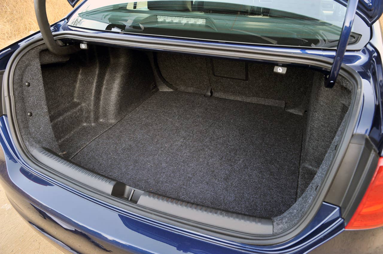 2011 Volkswagen Jetta TDI trunk