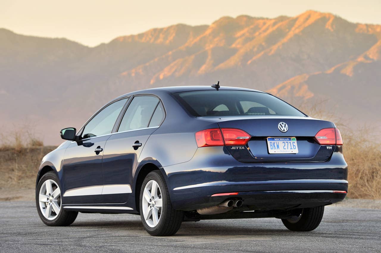 2011 Volkswagen Jetta TDI rear 3/4 view