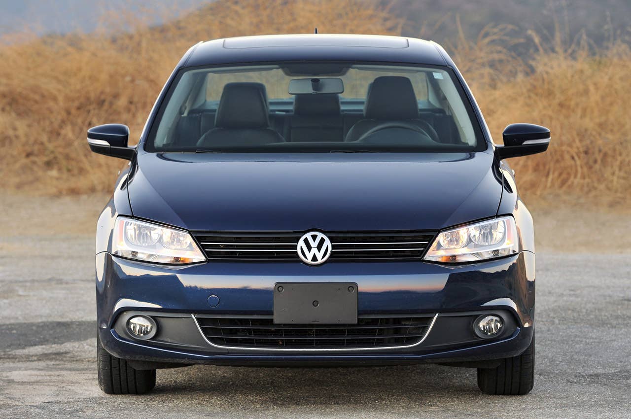 2011 Volkswagen Jetta TDI front view