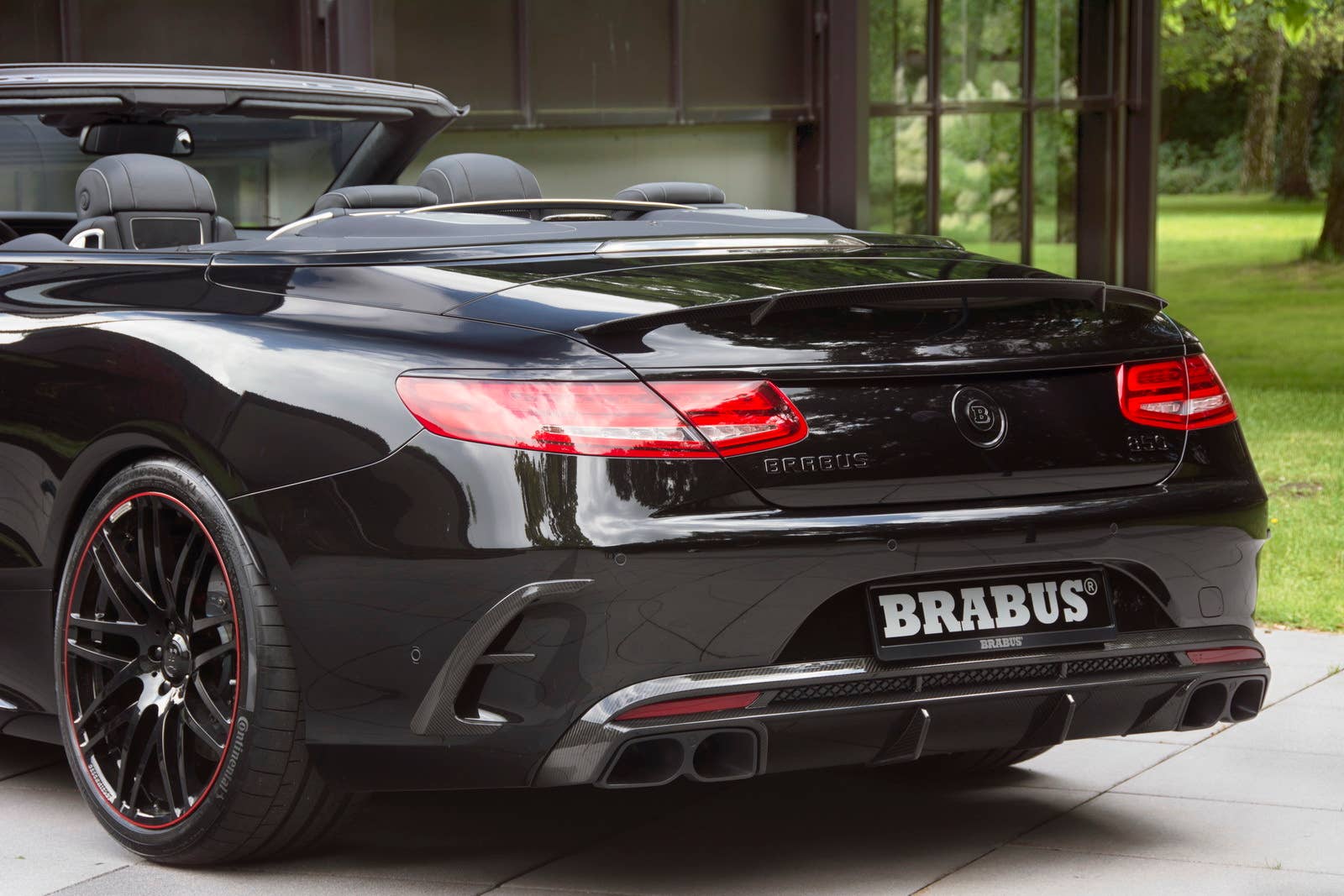 Brabus 850 6.0 Biturbo Cabrio detail rear