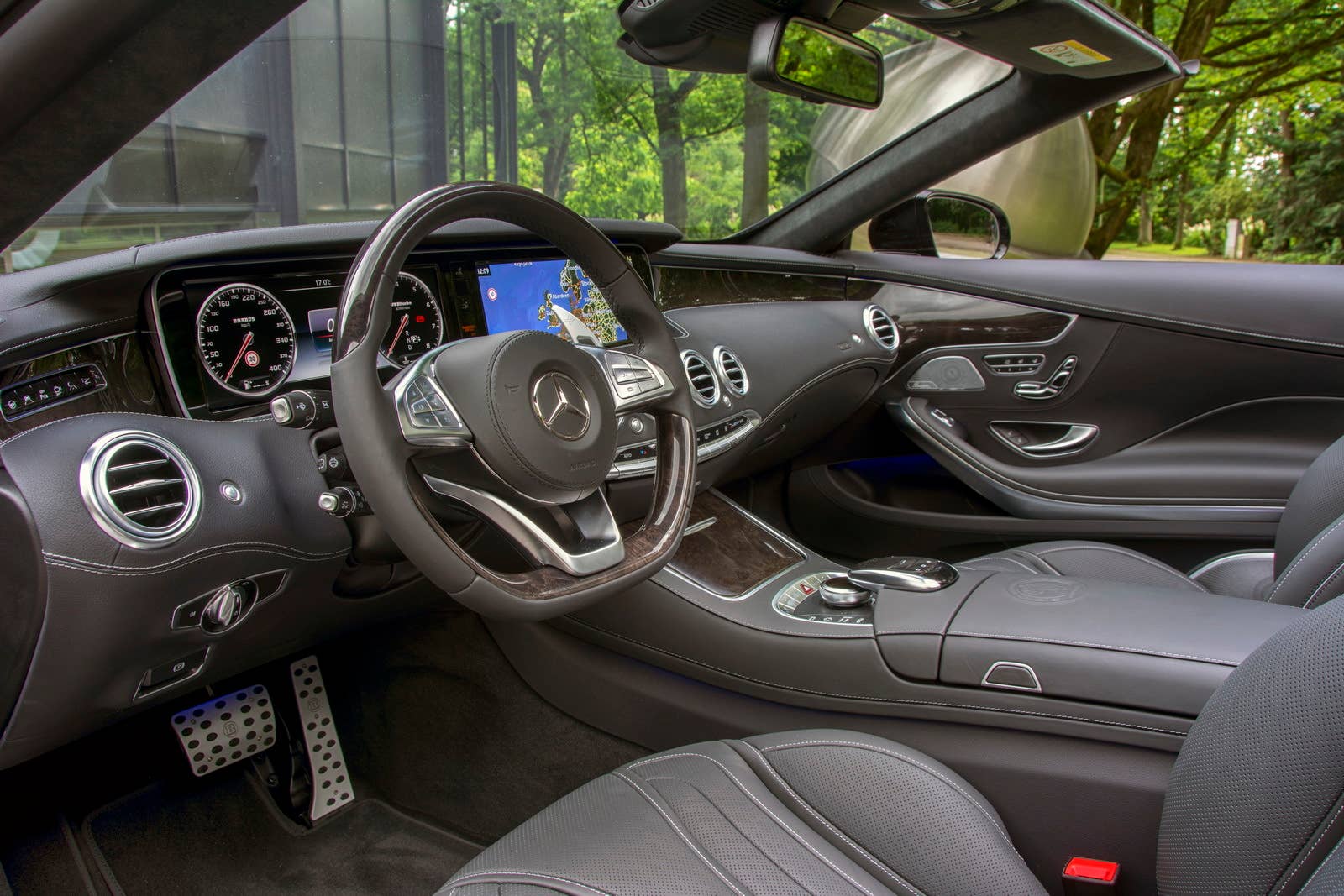 Brabus 850 6.0 Biturbo Cabrio interior