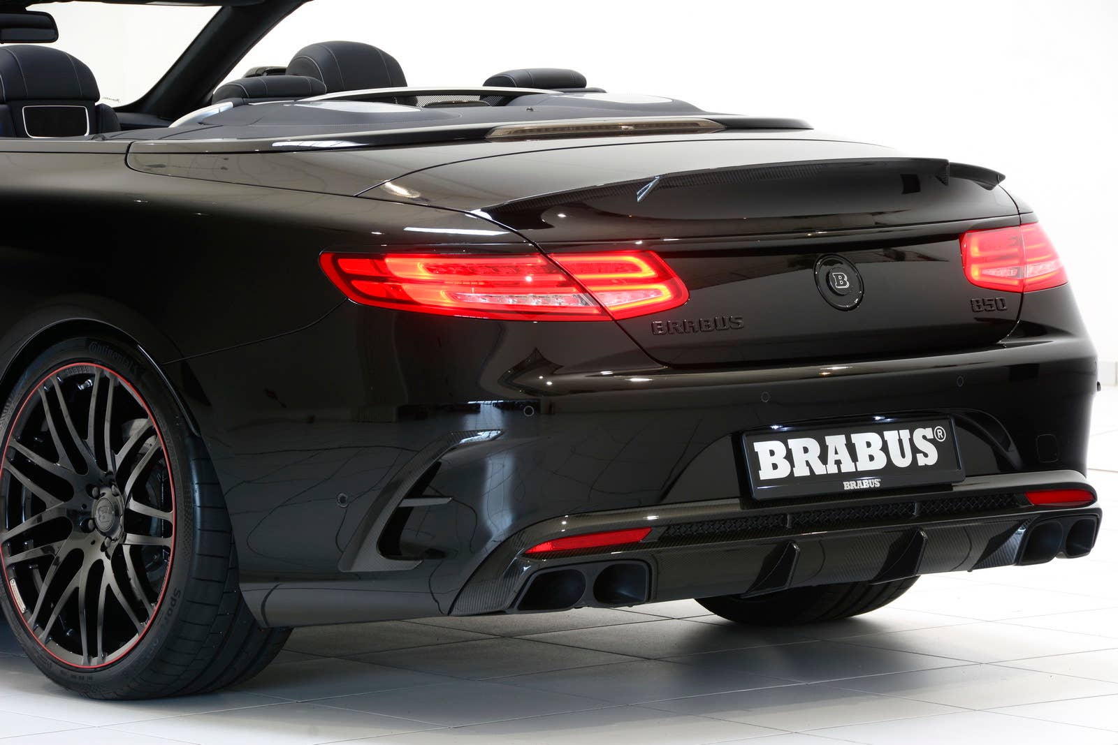Brabus 850 6.0 Biturbo Cabrio detail tail