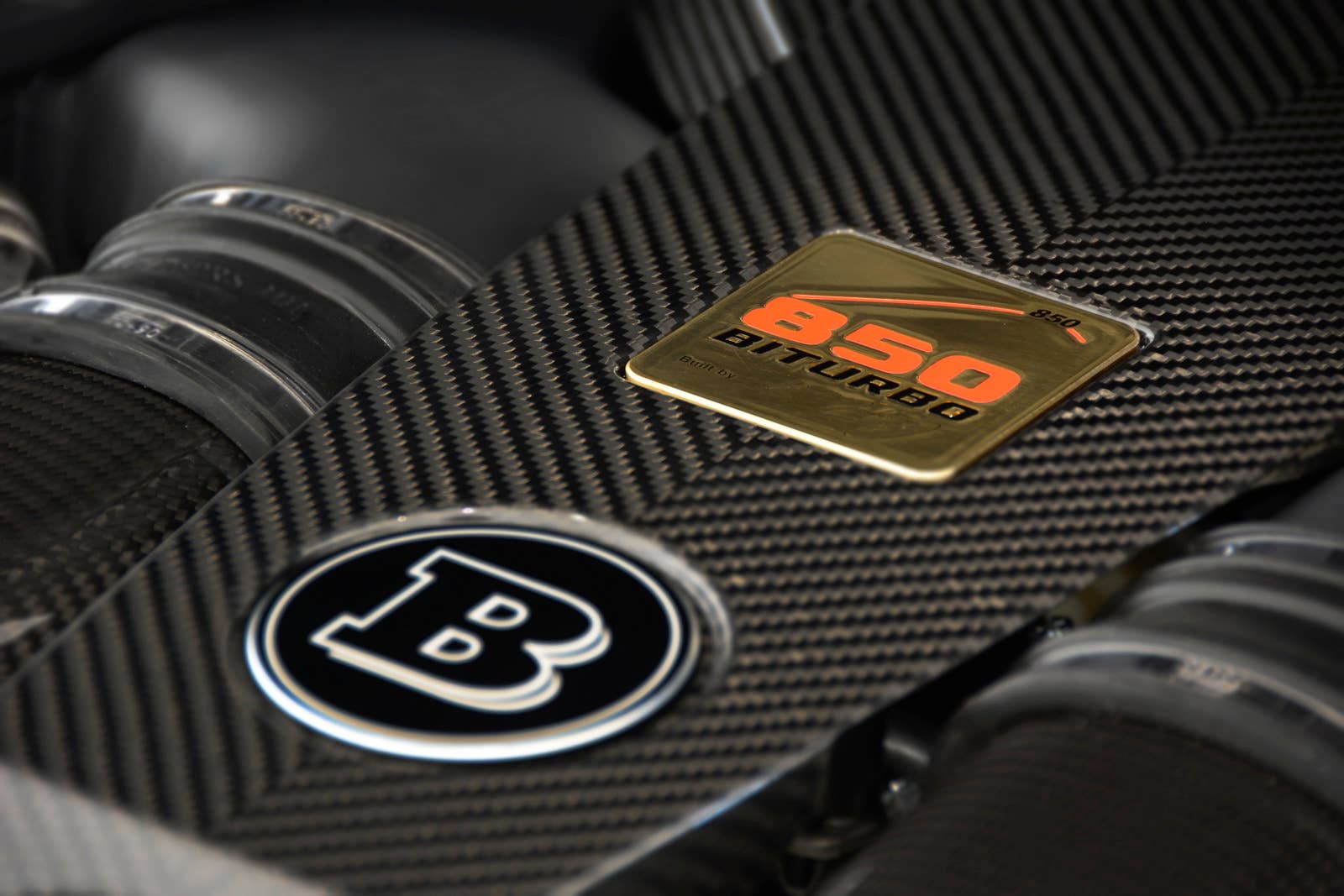 Brabus 850 6.0 Biturbo Cabrio detail engine