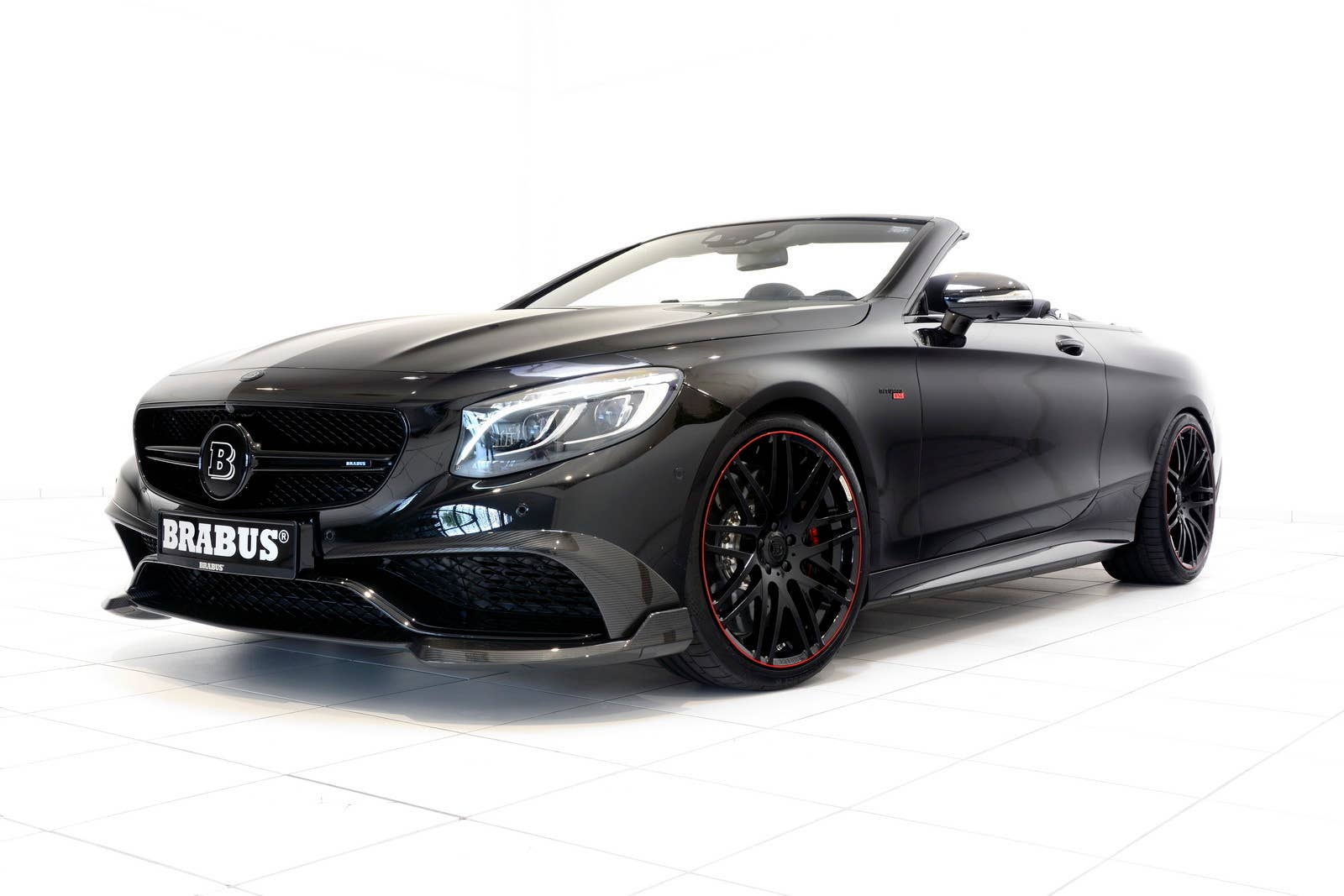 Brabus 850 6.0 Biturbo Cabrio studio