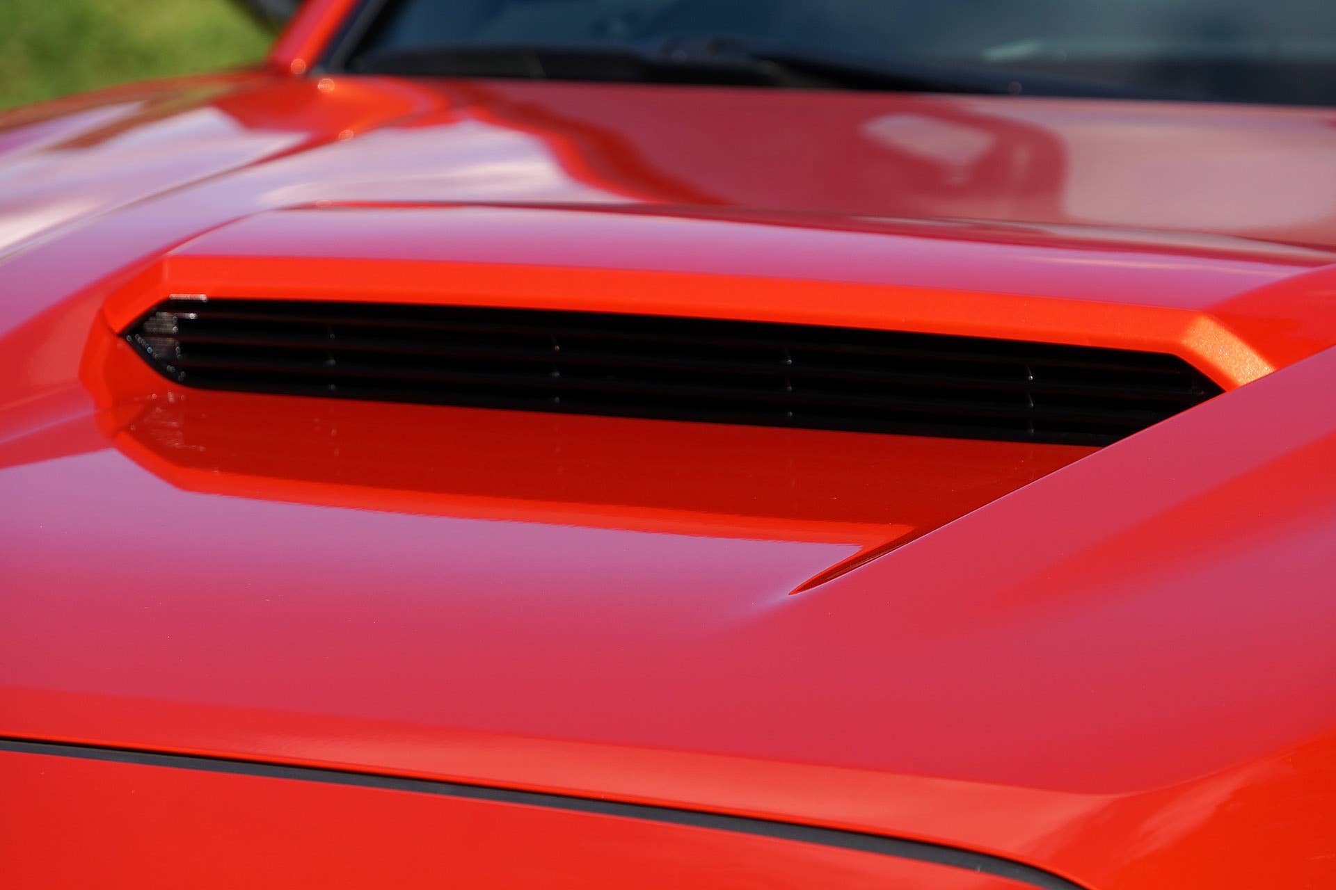 2016 Toyota Tacoma TRD Sport 4x4 hood scoop
