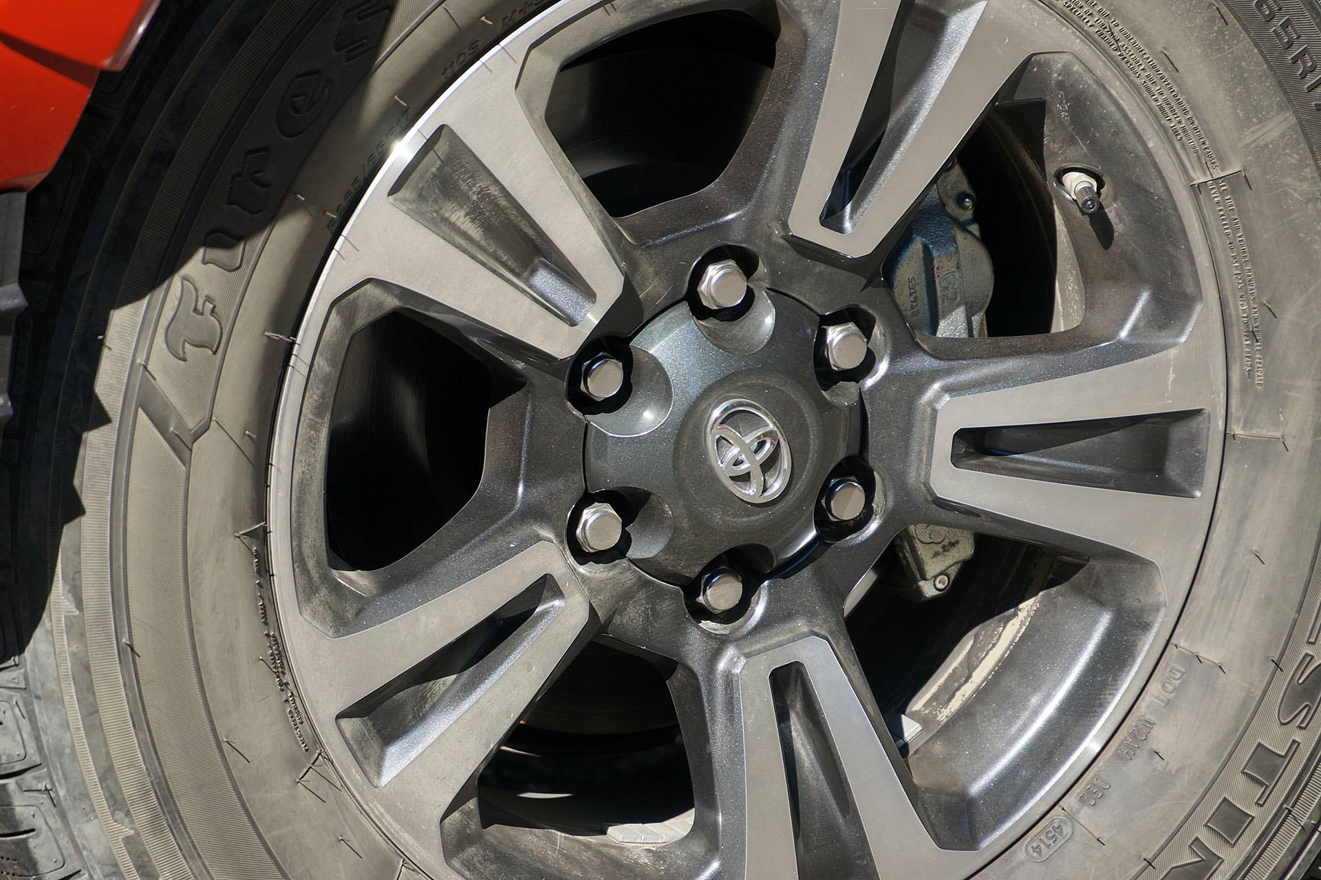 2016 Toyota Tacoma TRD Sport 4x4 wheel