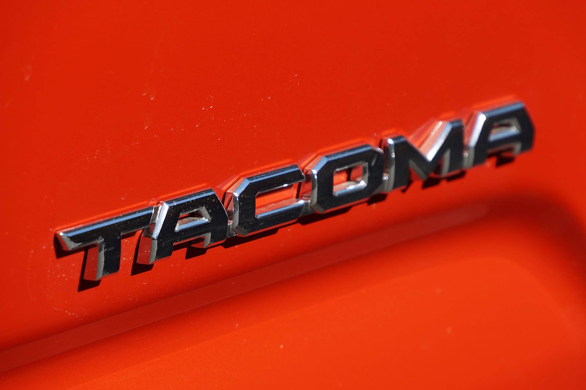 2016 Toyota Tacoma TRD Sport 4x4 badge
