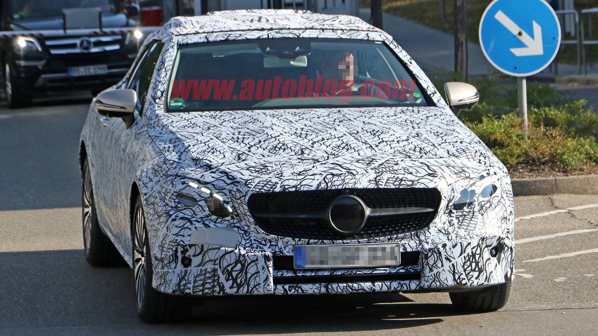 Mercedes-Benz E-Class Cabriolet Spy Shots Front Exterior