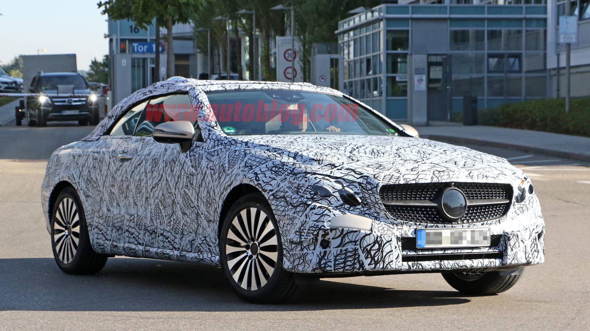 Mercedes-Benz E-Class Cabriolet Spy Shots Front Three Quarter Exterior