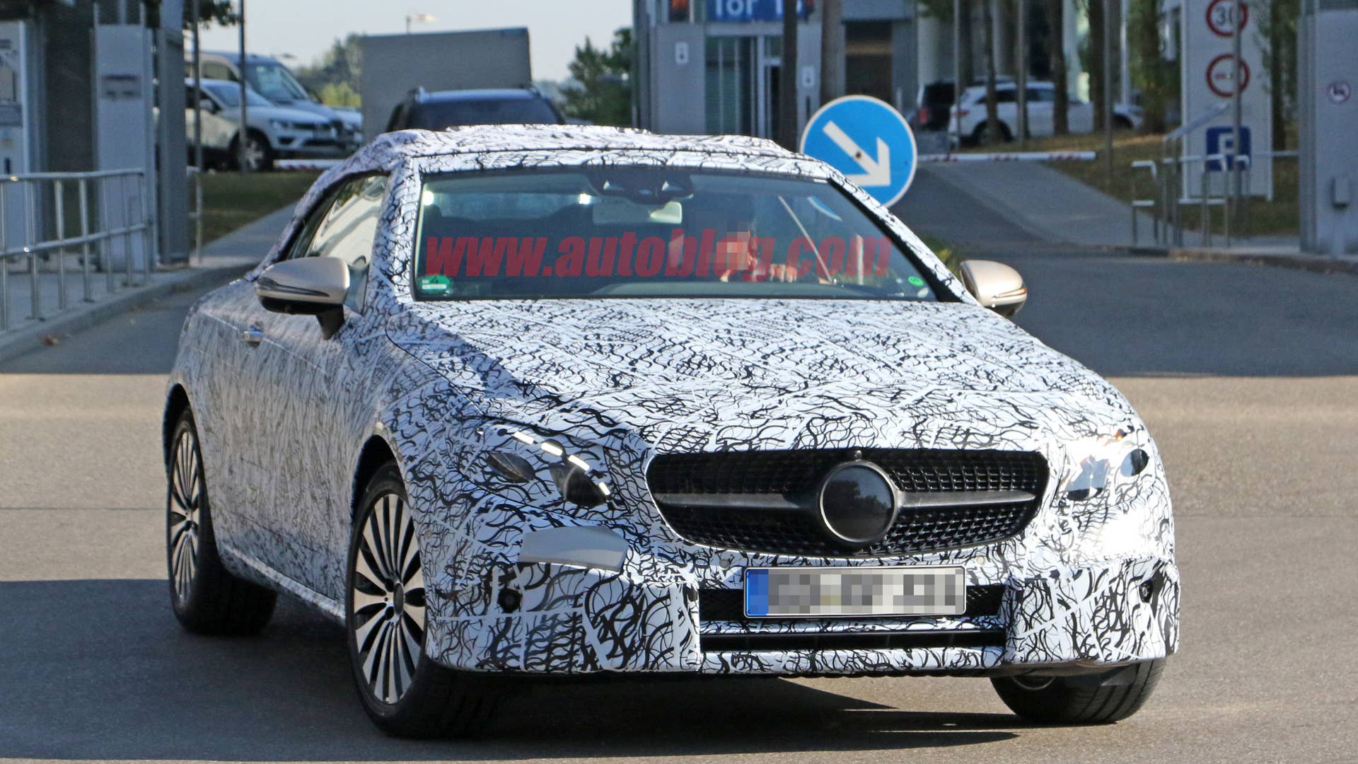 Mercedes-Benz E-Class Cabriolet Spy Shots Front Exterior