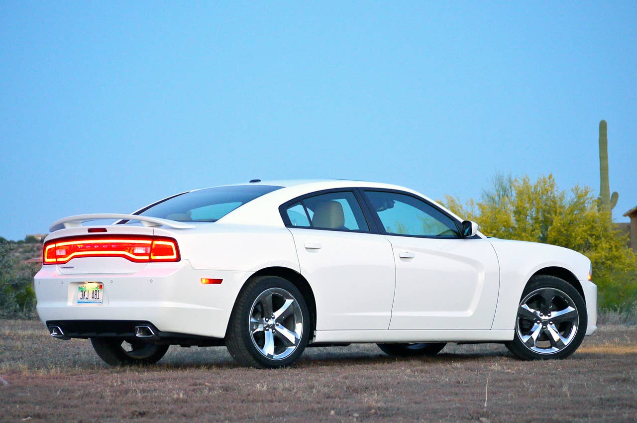 2011 Dodge Charger Rallye V6 rear 3/4 view