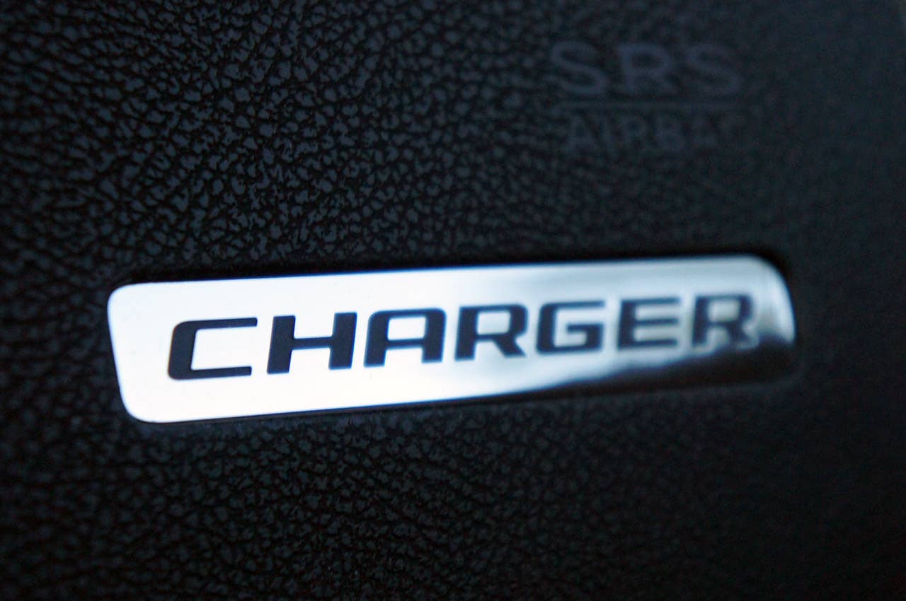 2011 Dodge Charger Rallye V6 badge