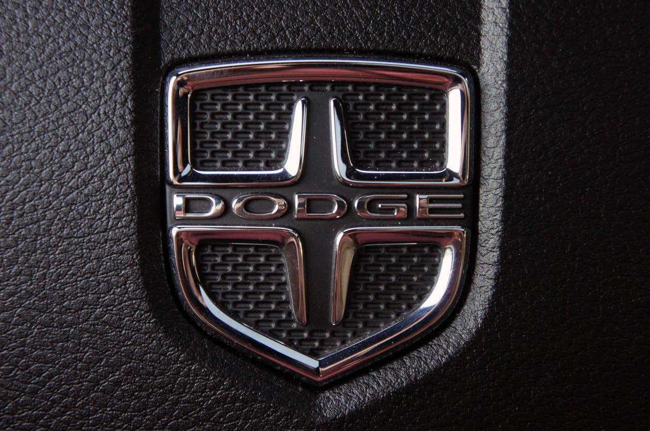 2011 Dodge Charger Rallye V6 steering wheel badge