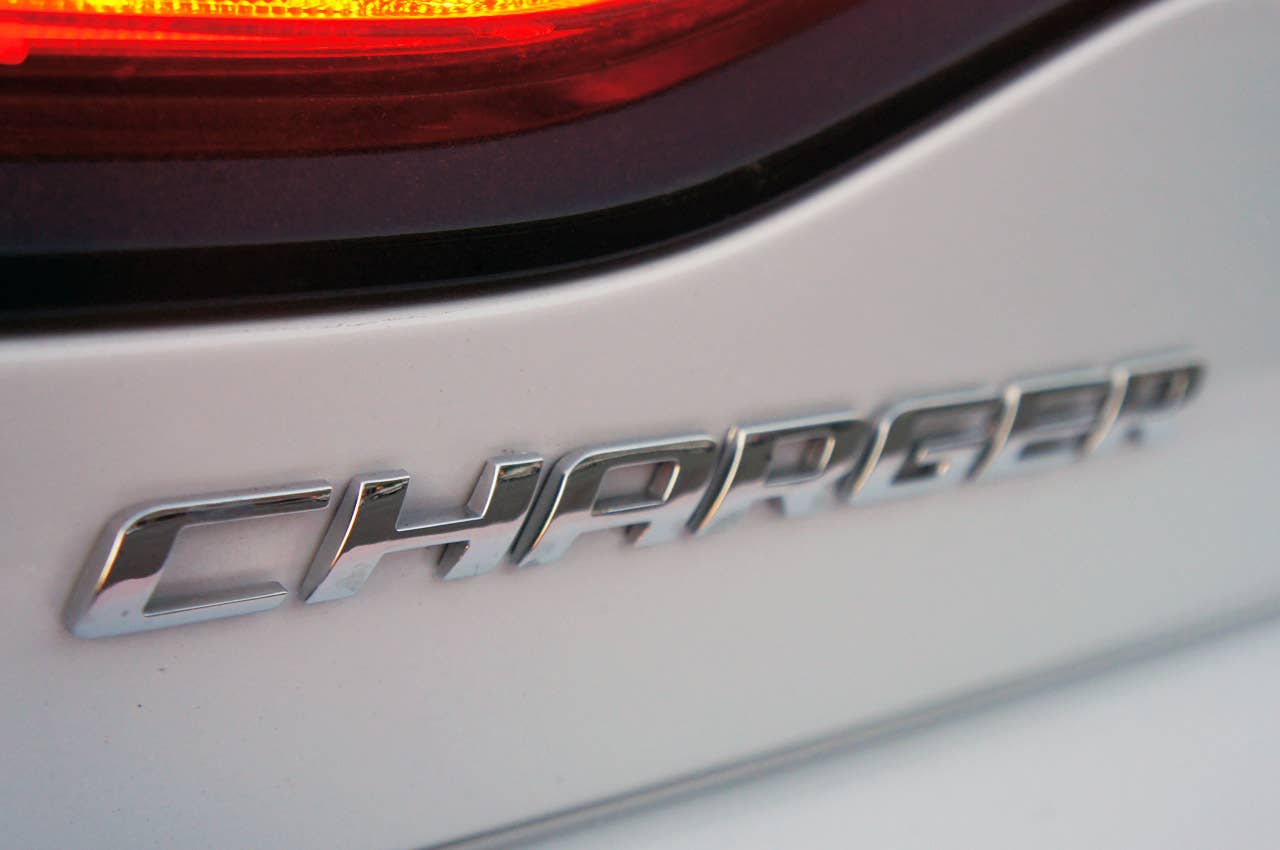 2011 Dodge Charger Rallye V6 badge