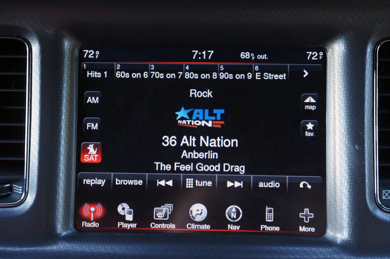 2011 Dodge Charger Rallye V6 multimedia system