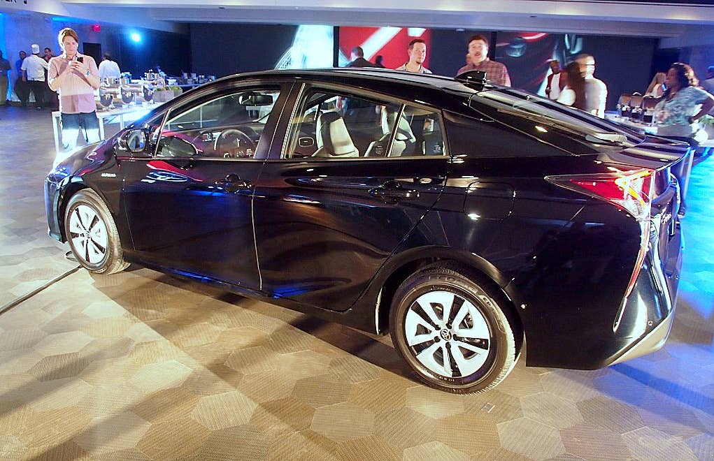 2016 Toyota Prius in black, rear 3/4