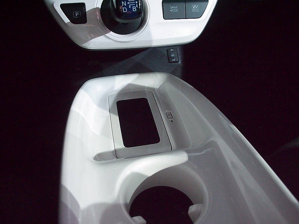 2016 Toyota Prius wireless charging stand