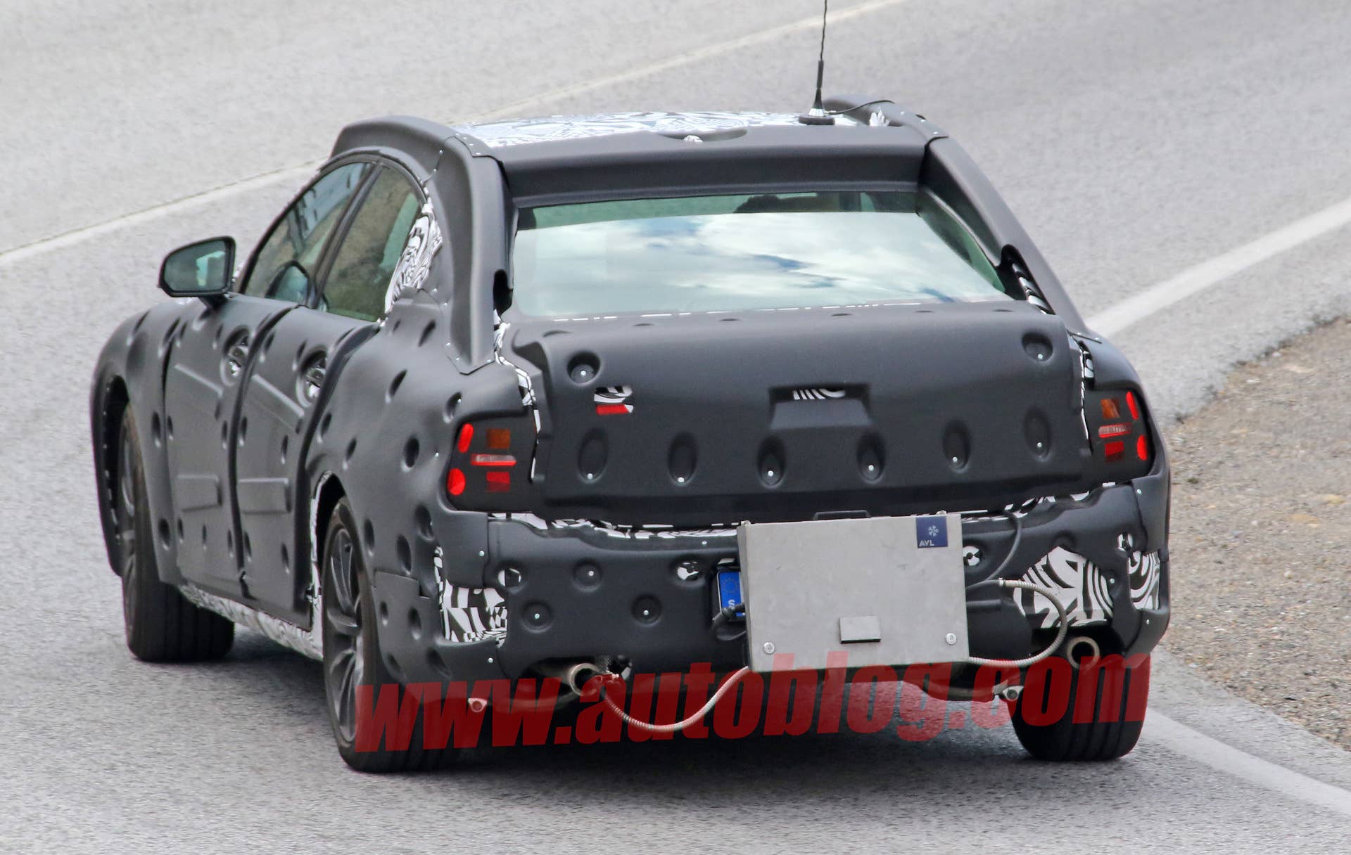 volvo rear tail s90 diesel disguise spied