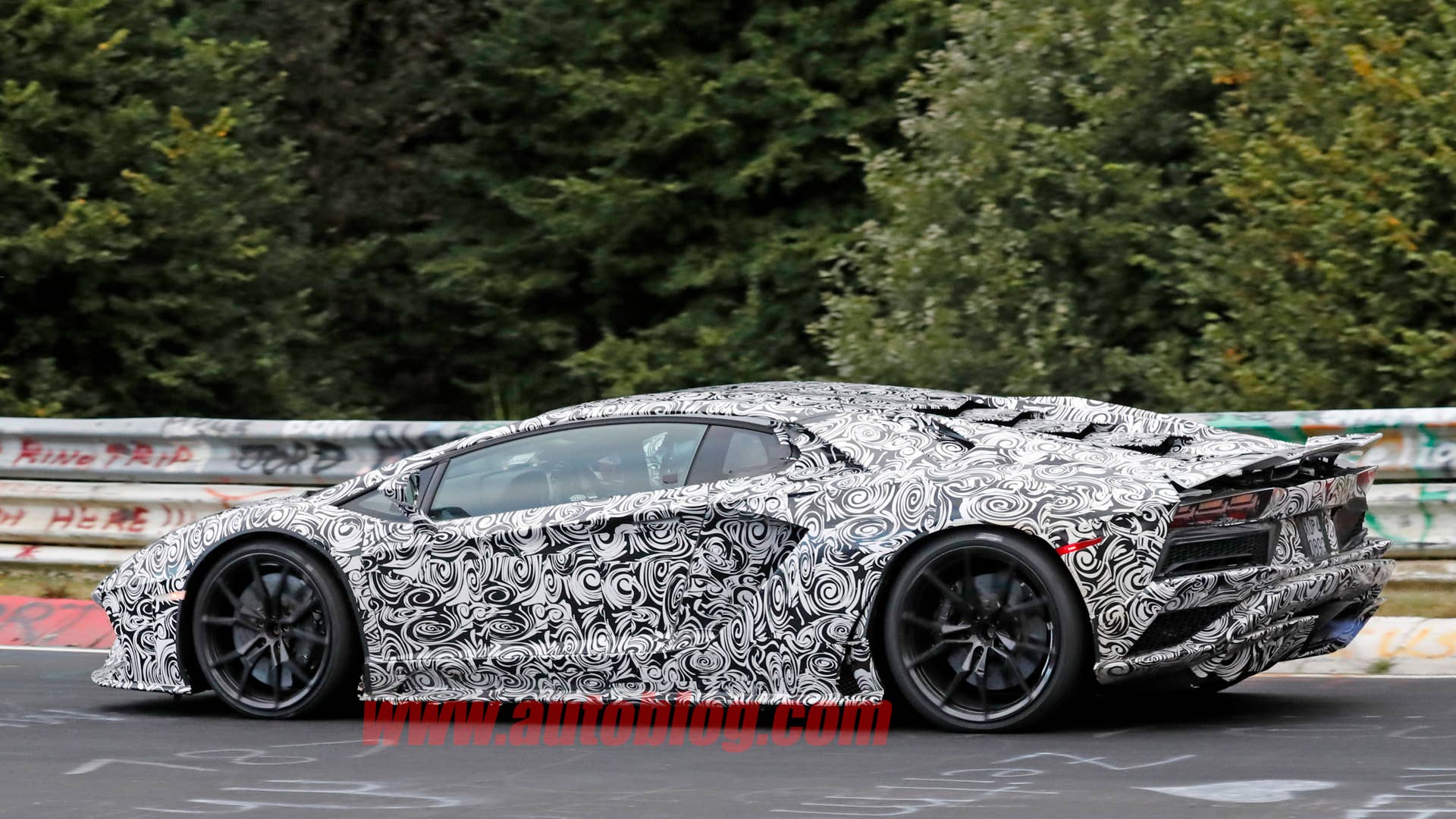 Lamborghini Aventador Spy Shots Side Exterior