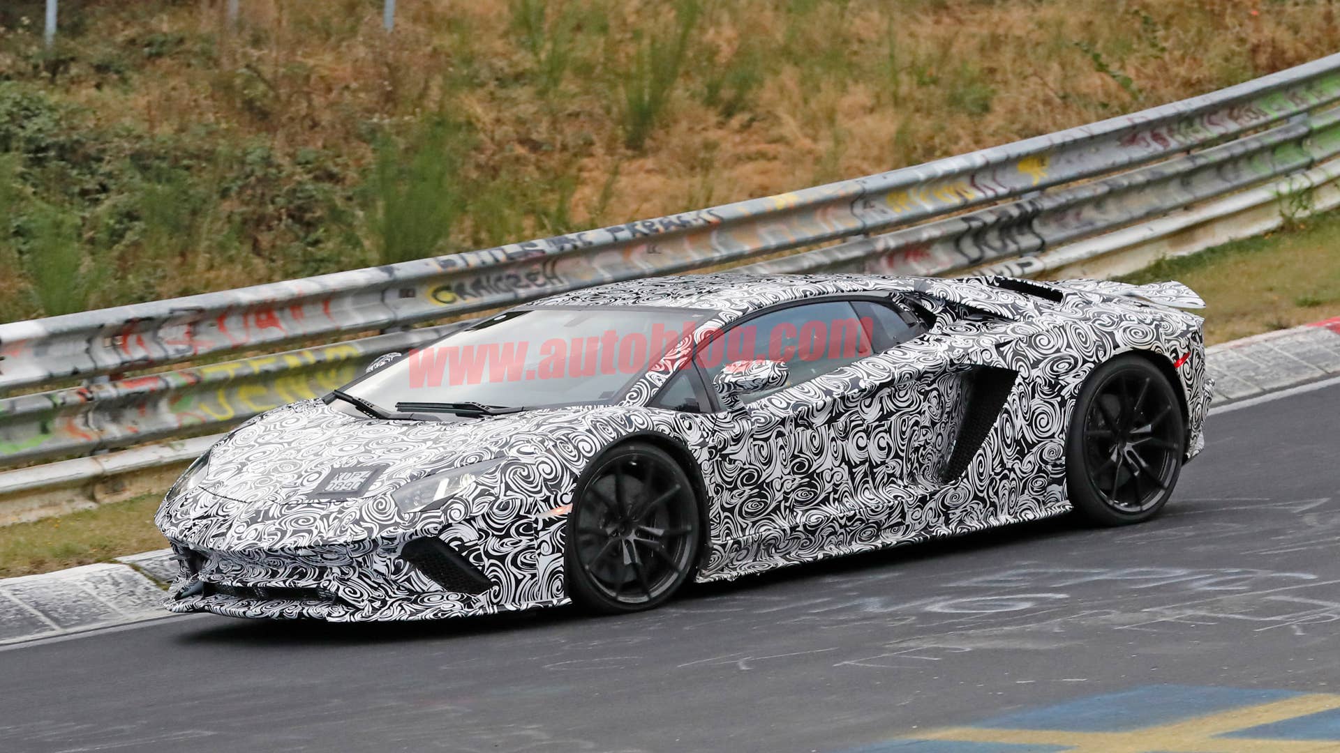 Lamborghini Aventador Spy Shots Side Exterior