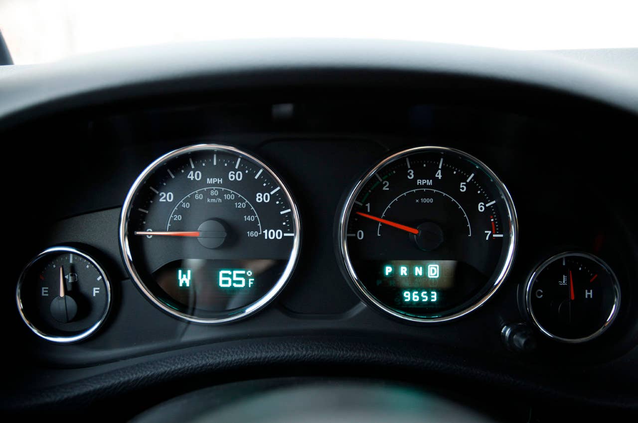 2012 Jeep Wrangler Sport gauges