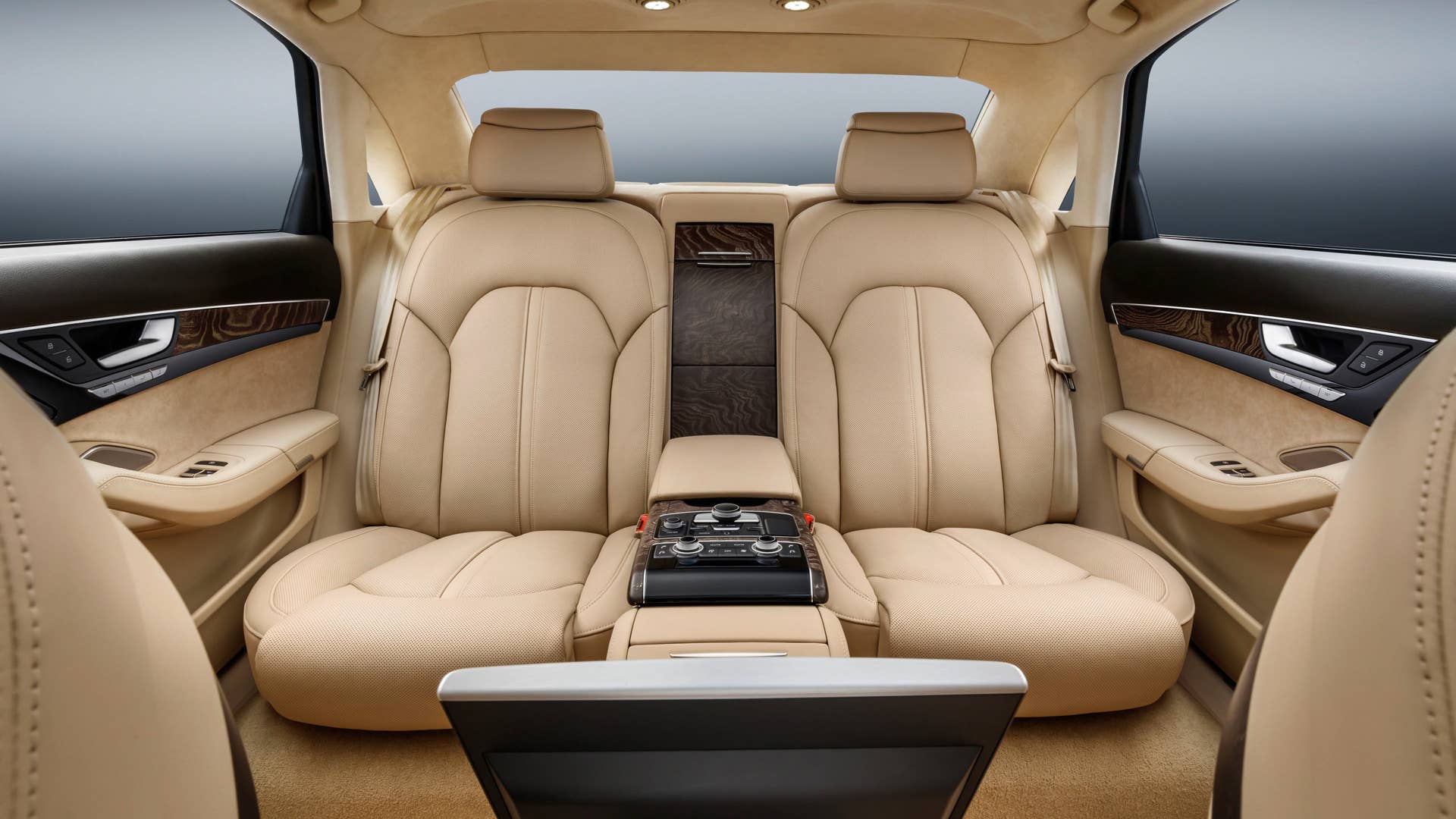 audi a8l extended third row rear
