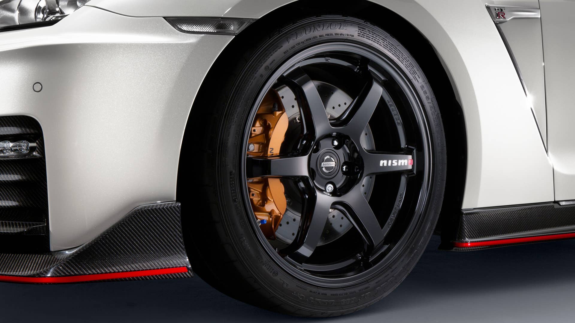 2017 nissan gt-r nismo wheel brake dunlop