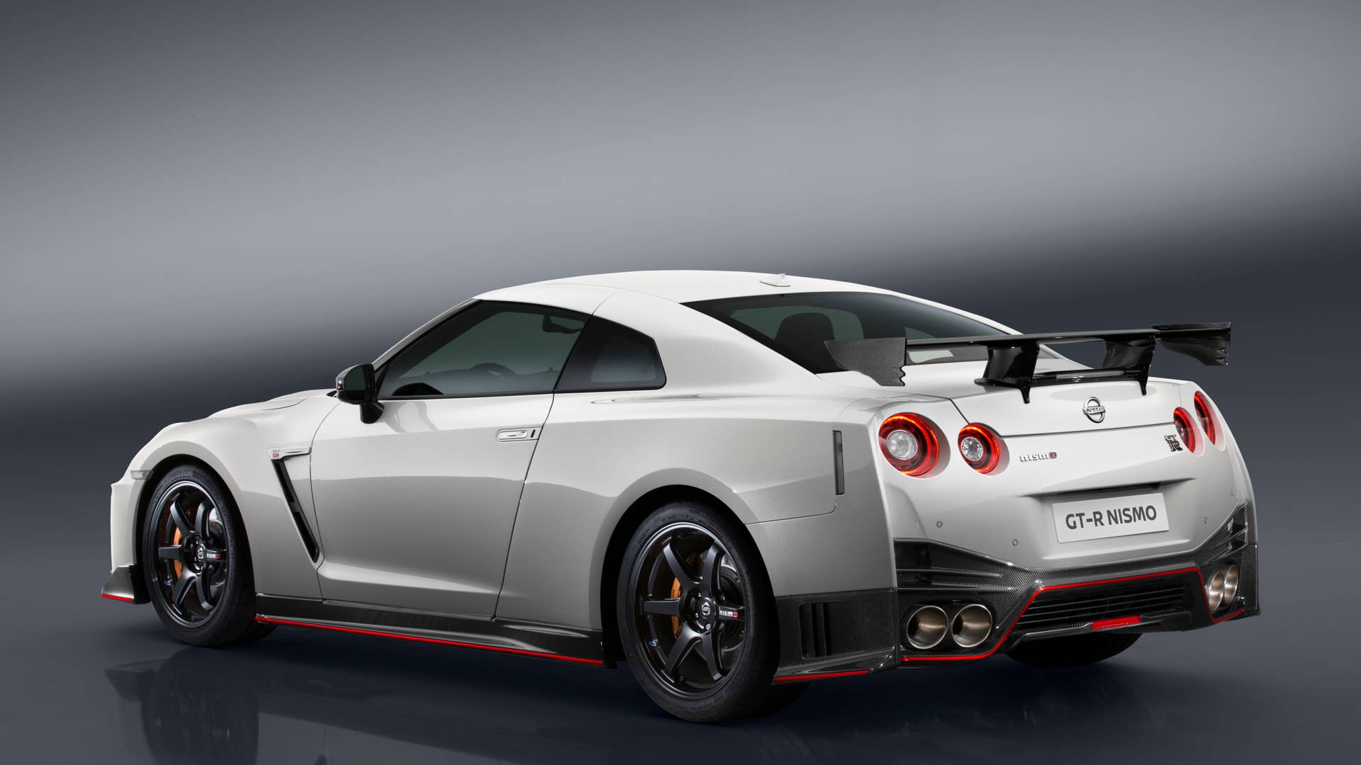 2017 nissan gt-r nismo rear