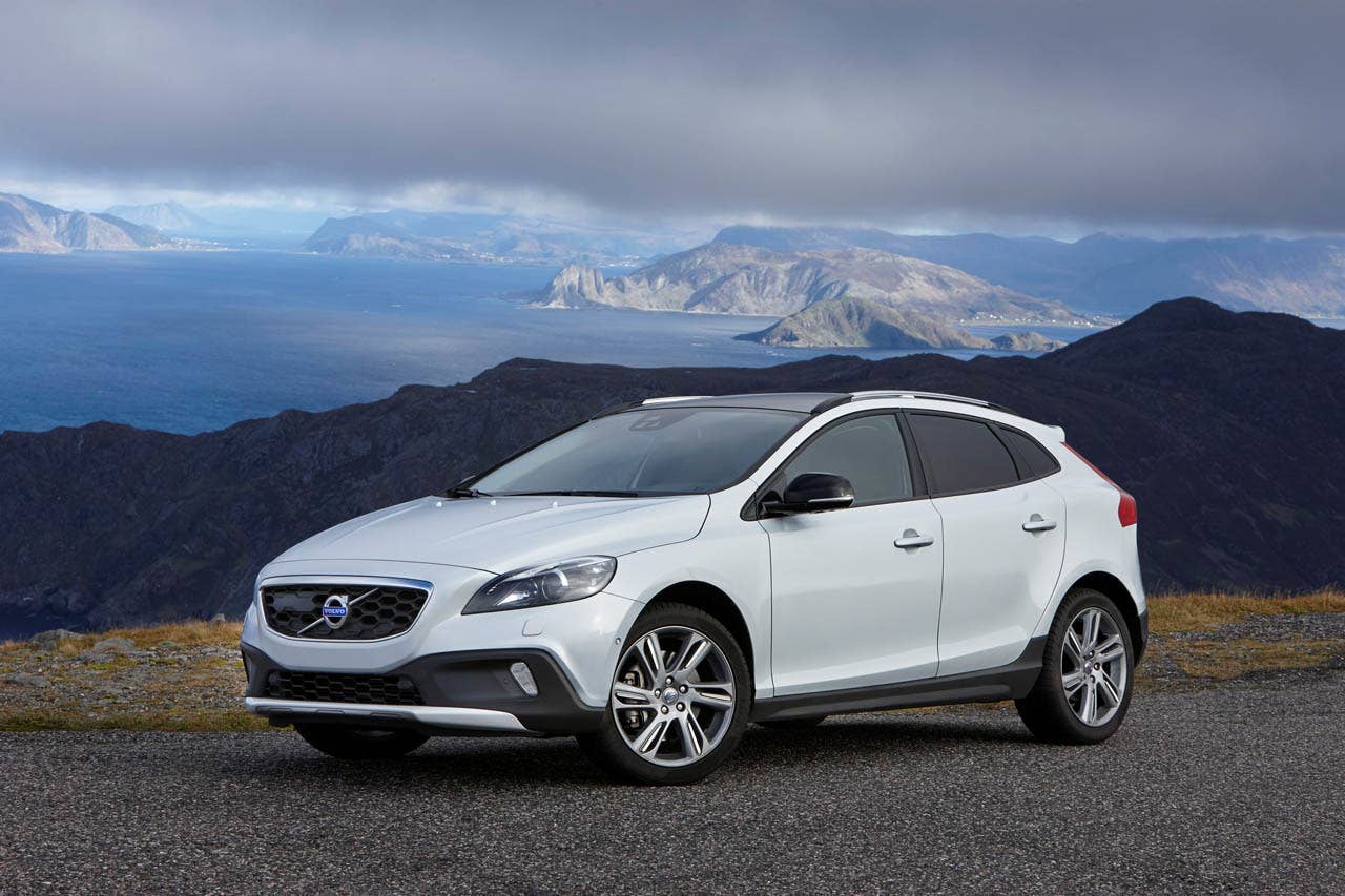 Volvo V40 Cross Country, exterior, front, side