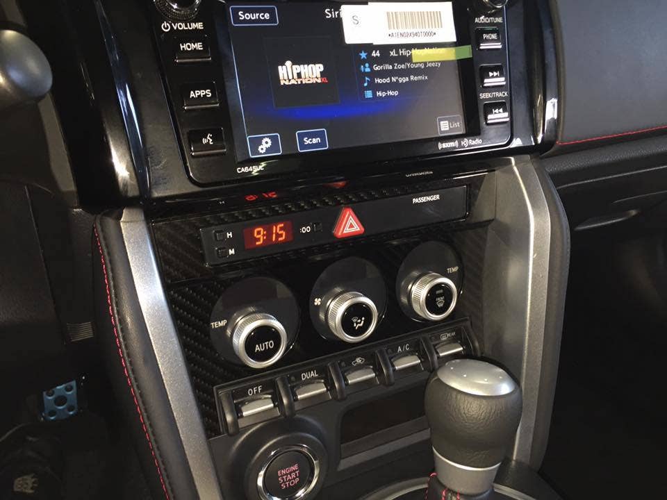 2017 Subaru BRZ facelift interior
