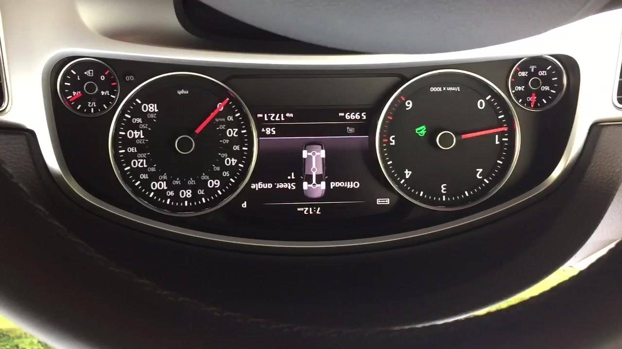 Associate Editor Brandon Turkus shows off the Off-Road Mode on the 2015 Volkswagen Touareg TDI.