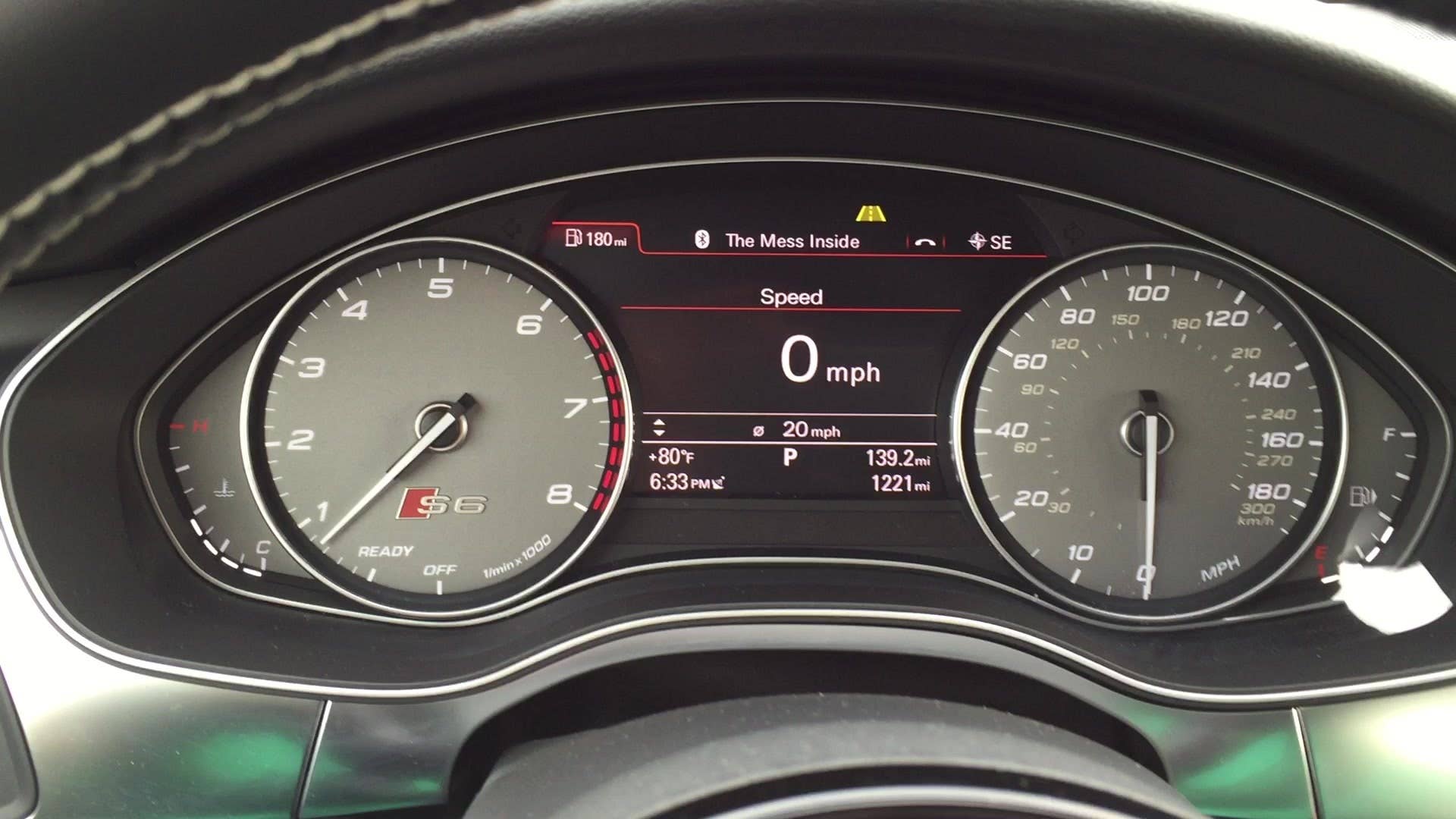 A quick listen to the sound of the 2016 Audi S6 engine revving.
