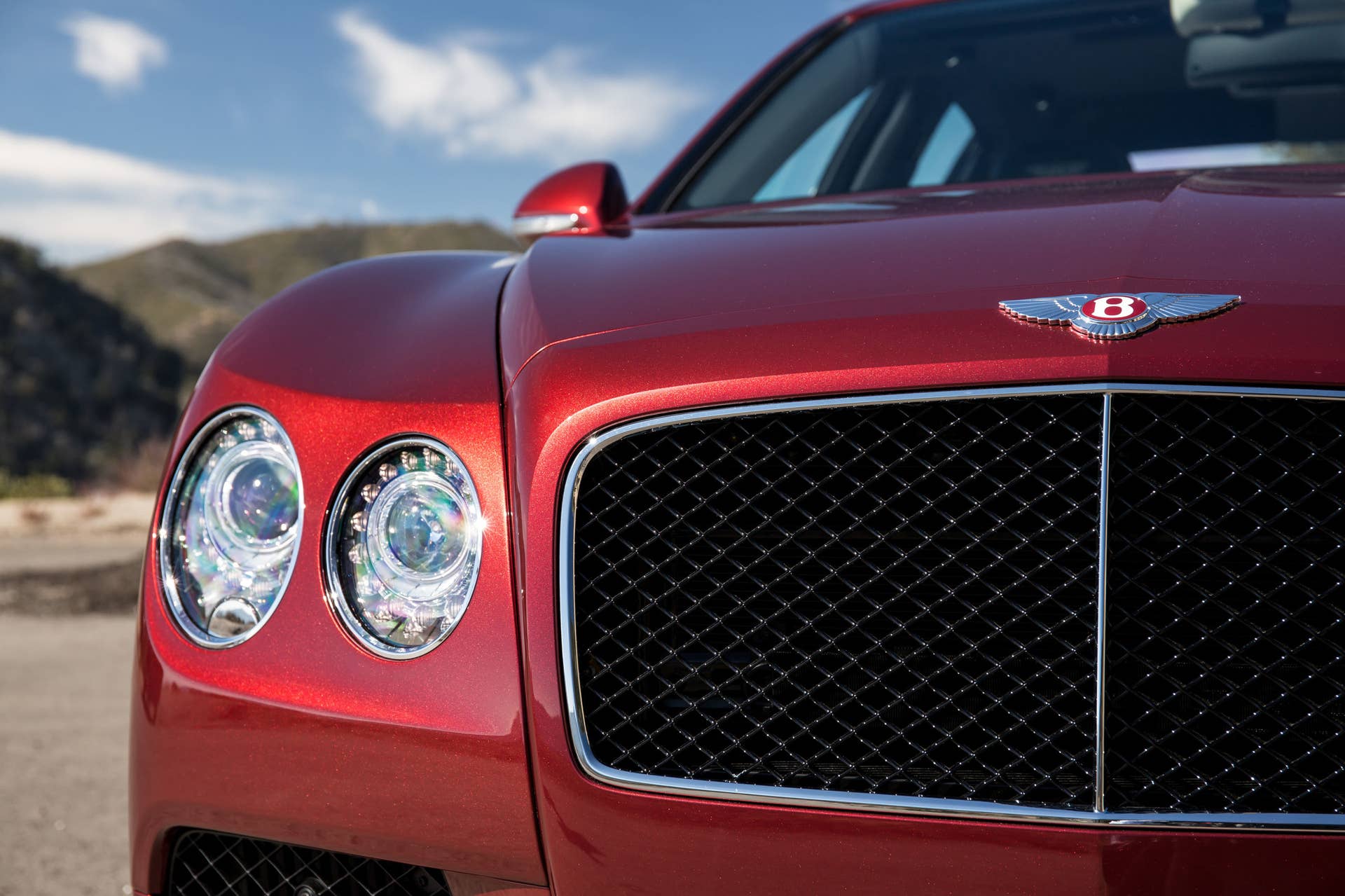 2016 Bentley Flying Spur V8 S front detail