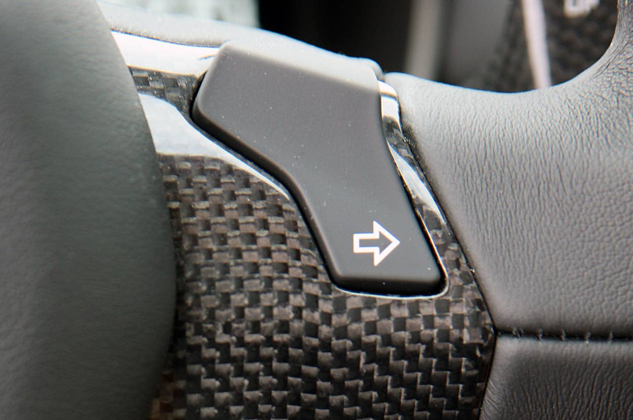 2012 Ferrari FF shift button