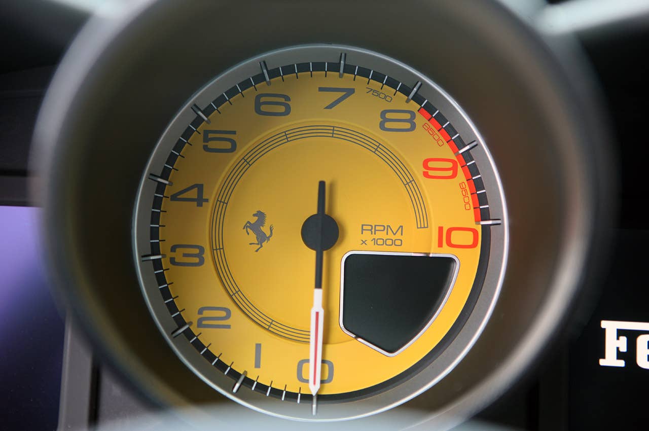 2012 Ferrari FF tachometer