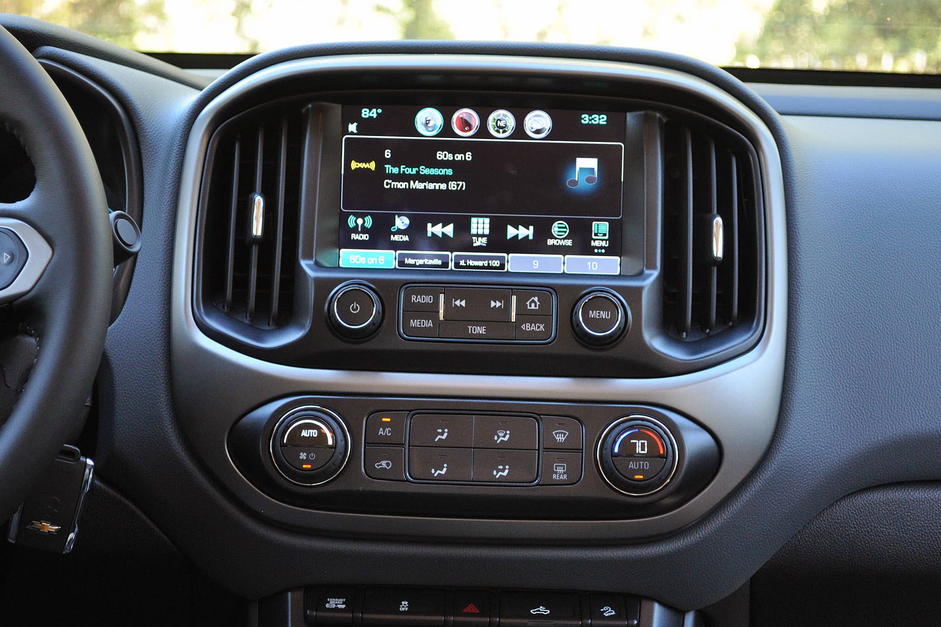 2016 Chevrolet Colorado Diesel infotainment system