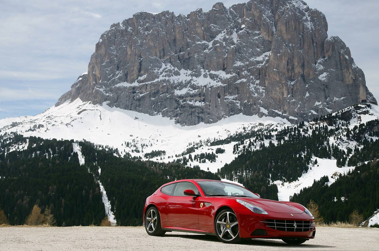 2012 Ferrari FF front 3/4 view