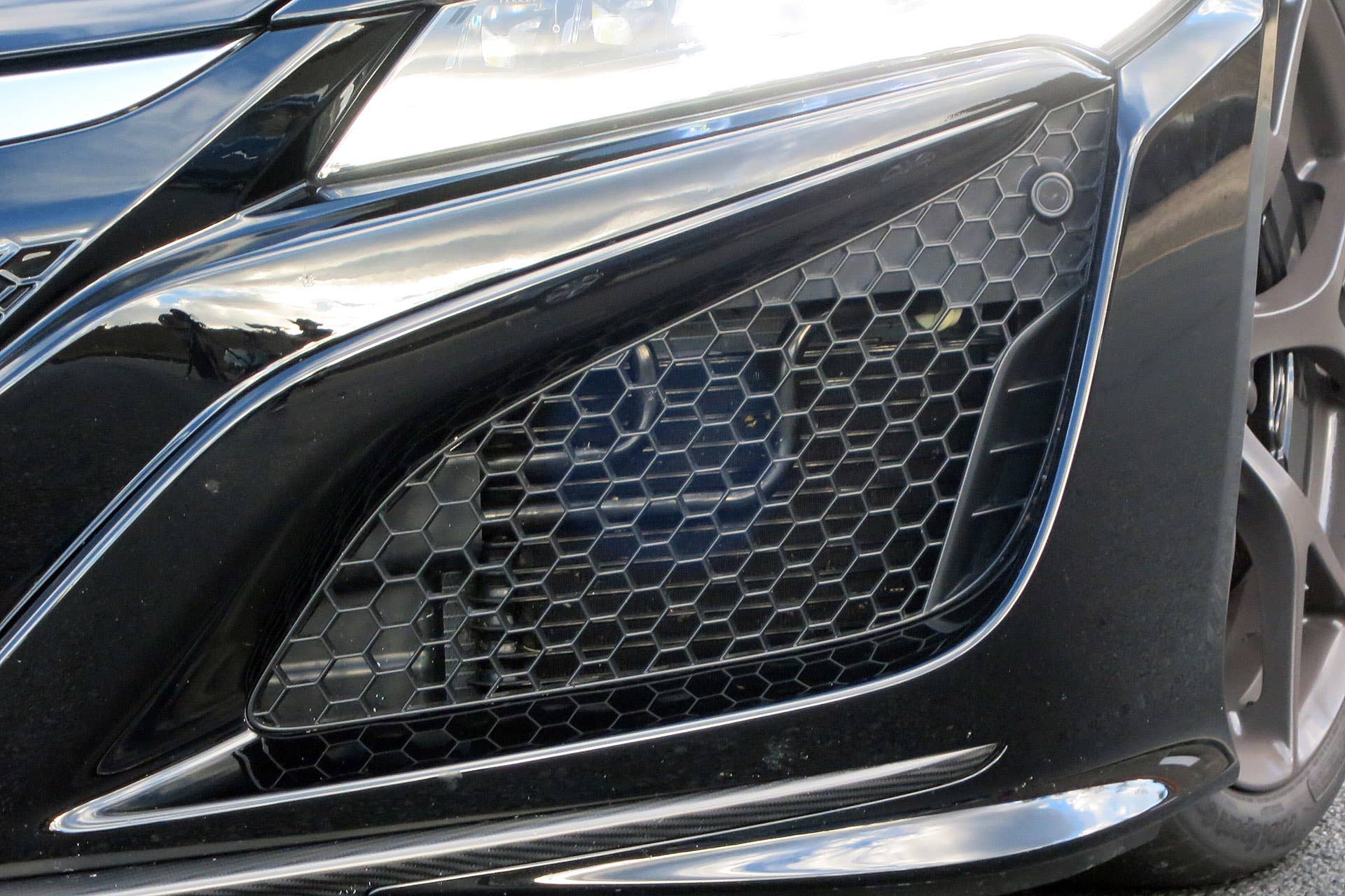 2017 Acura NSX front fascia