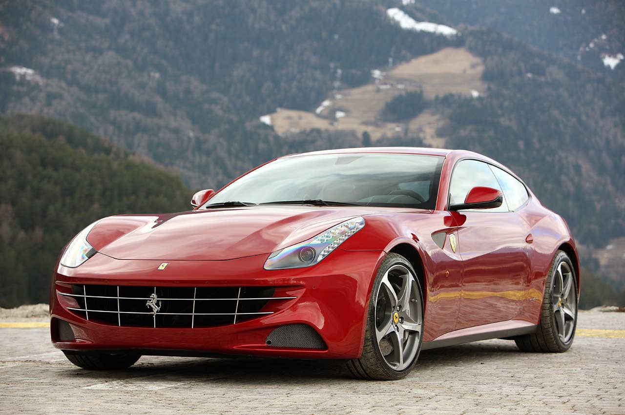 2012 Ferrari FF front 3/4 view