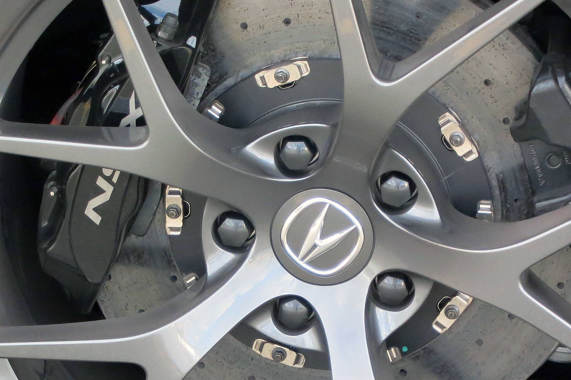 2017 Acura NSX wheel detail