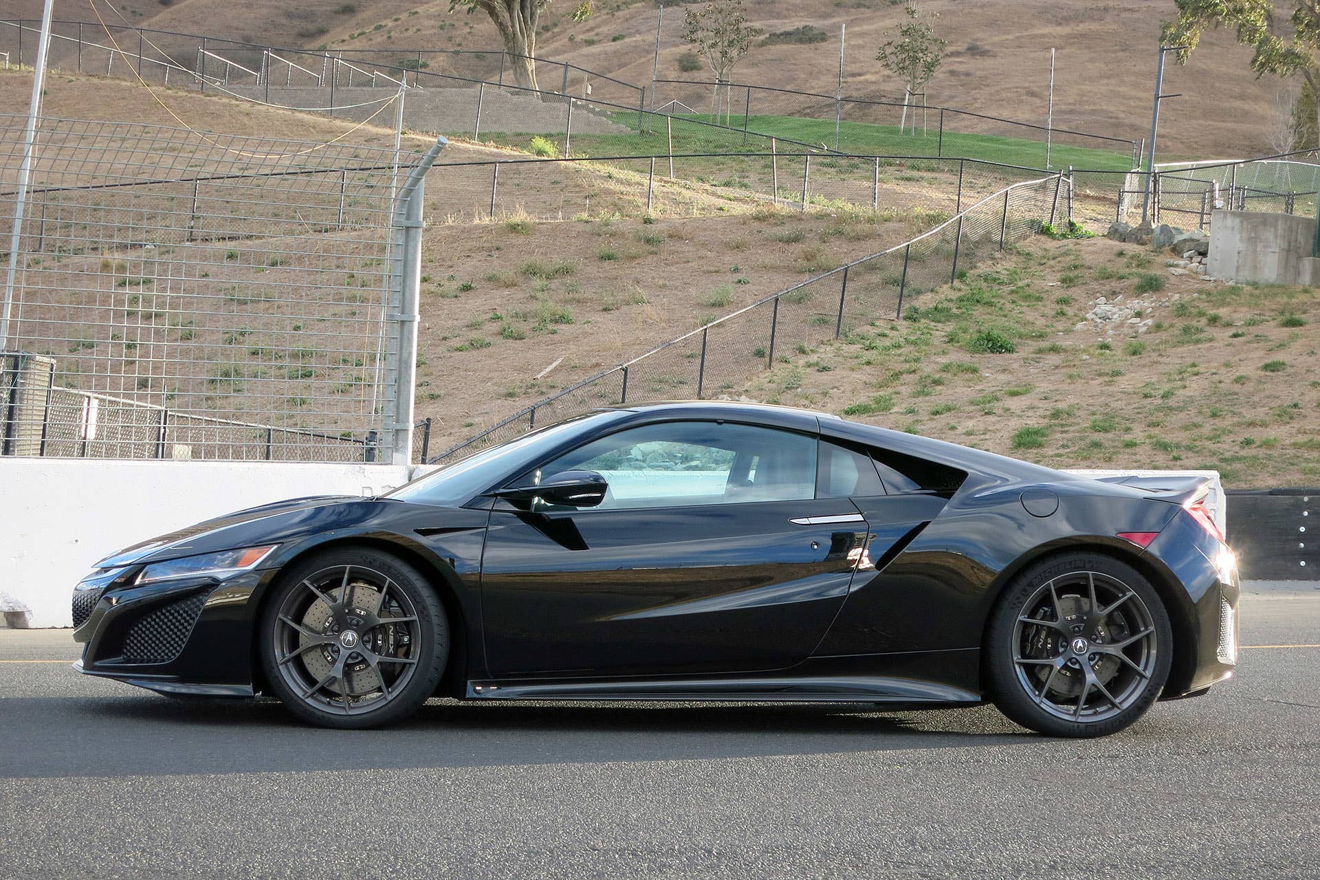2017 Acura NSX side view