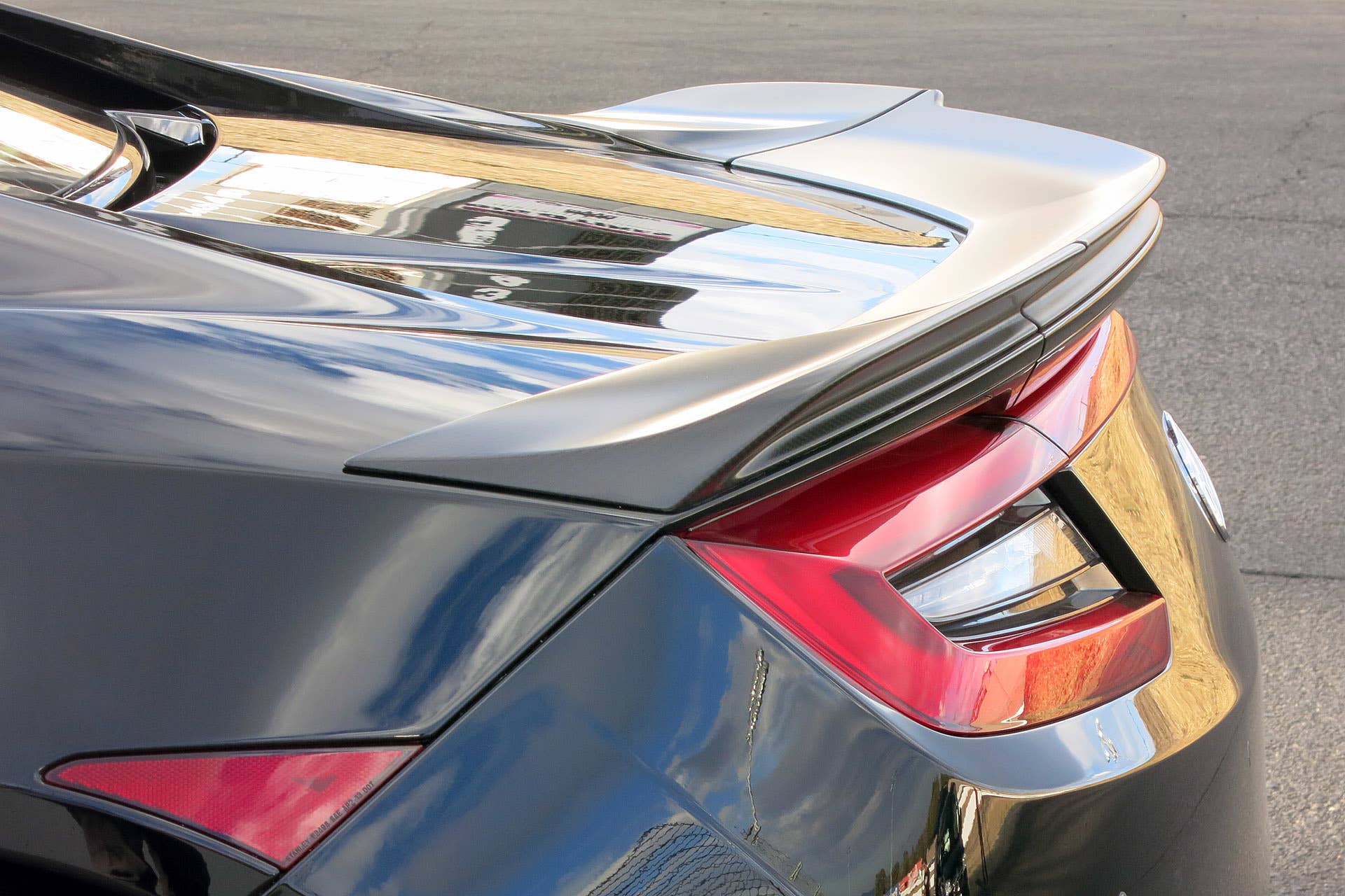 2017 Acura NSX rear spoiler